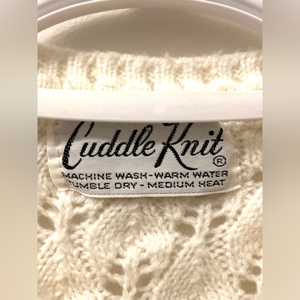 Gorgeous vintage cream cardigan. - Picture 5 of 7
